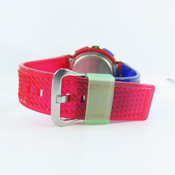 実際に弊社で買取させて頂いたG-SHOCK/Gショック Metal Covered レインボー 腕時計/ウォッチ GM-110RB-2AJFの画像 2枚目