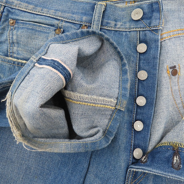 実際に弊社で買取させて頂いたLEVI'S/リーバイス 501XX 日本製 赤耳 デニムパンツ Lot.55501/W36L36の画像 2枚目