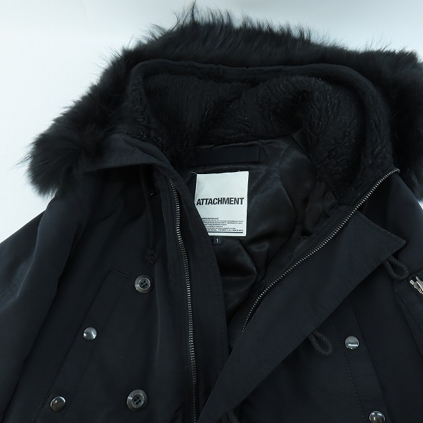 実際に弊社で買取させて頂いたATTACHMENT/アタッチメント ラクーンファー ジップアップジャケット 1の画像 2枚目