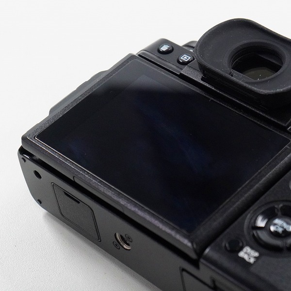 実際に弊社で買取させて頂いたFUJIFILM/富士フィルム X-T3 ミラーレス一眼 デジタルカメラ ボディ 動作確認済みの画像 5枚目