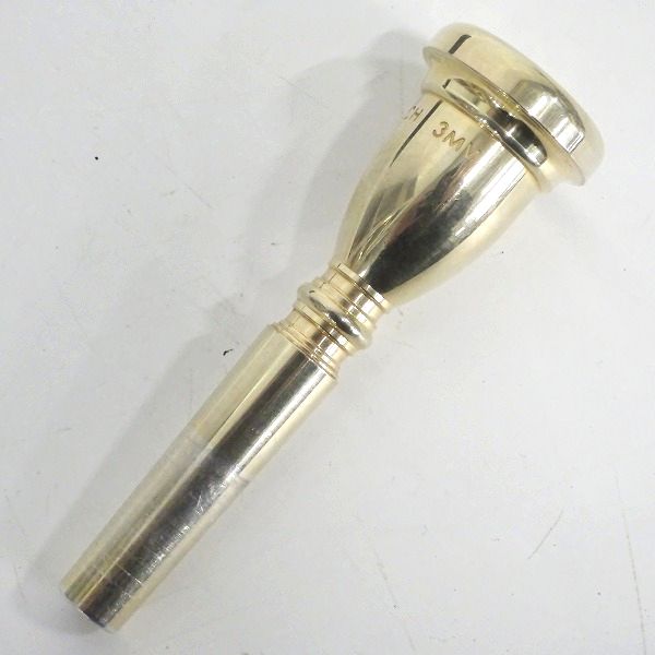 実際に弊社で買取させて頂いたVincent Bach/ヴィンセントバック 3MV トランペット用 マウスピース ゴールド ケース付の画像 1枚目