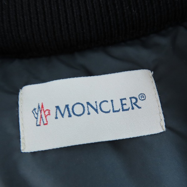 実際に弊社で買取させて頂いた【JPタグ】MONCLER/モンクレール CARDIGAN TRICOT/トリコット J20919B00002 M1367/XLの画像 2枚目