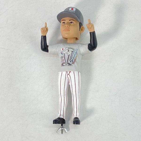 実際に弊社で買取させて頂いたFOCO PLAYER BOBBLE ボブルヘッド  WBC 2023 大谷翔平 優勝ウェア 侍ジャパン 首振り フィギュアの画像 1枚目