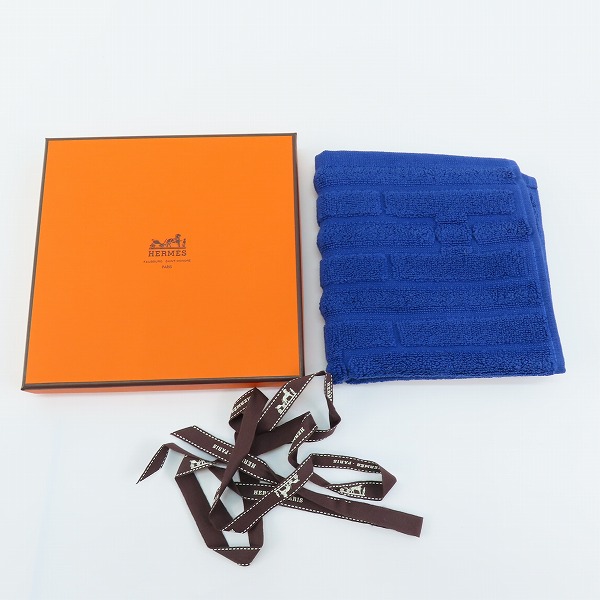 実際に弊社で買取させて頂いた【未使用】 HERMES/エルメス ラビリンス カレ ハンドタオル ハンカチ/ブルーの画像 7枚目