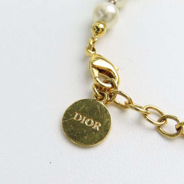 実際に弊社で買取させて頂いたChristian Dior/クリスチャン ディオール フェイクパール ロゴ ブレスレットの画像 5枚目
