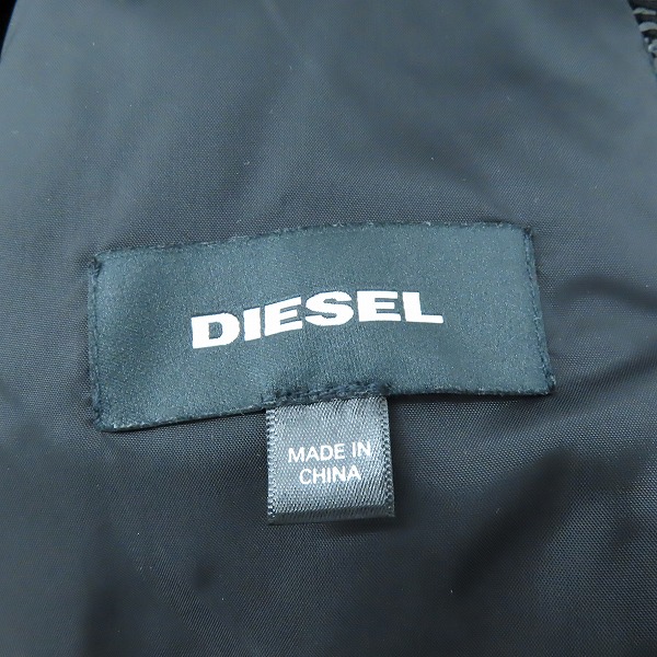 実際に弊社で買取させて頂いたDIESEL/ディーゼル バックロゴ 中綿 ジップアップ ジャケット/Mの画像 2枚目