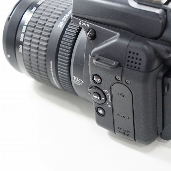 実際に弊社で買取させて頂いた【ジャンク】FUJIFILM/富士フィルム FinePix S9000 単三電池駆動 コンパクトデジタルカメラの画像 4枚目