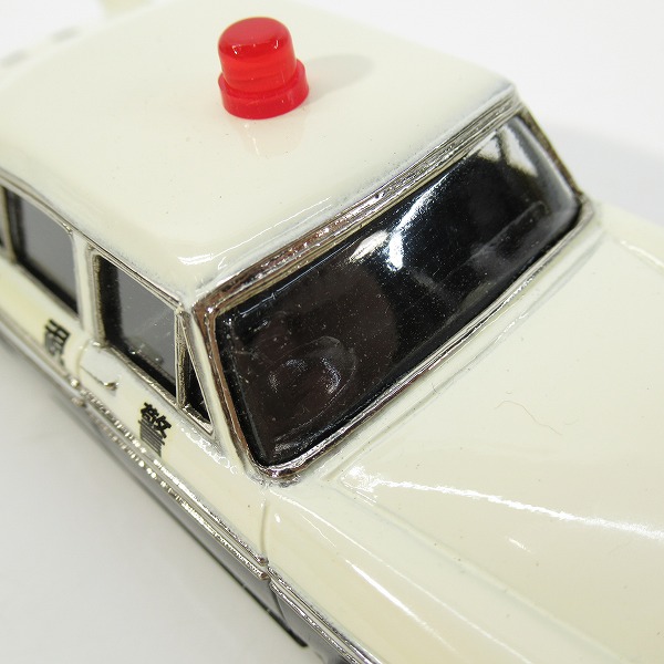 実際に弊社で買取させて頂いたアイアイアドカンパニー FINE MODEL/ファインモデル 1/43 プリンススカイライン パトカー 1960年式 ミニカーの画像 6枚目