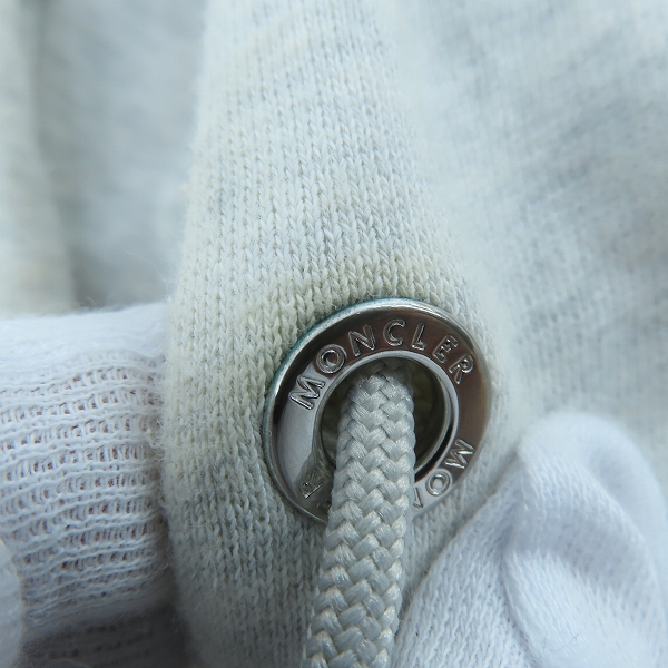 実際に弊社で買取させて頂いた【JPタグ】MONCLER/モンクレール 22SS MAGLIA CON CAPPUCCIO トリコロール ジップアップパーカー G10918G7C210 809LA/XLの画像 8枚目