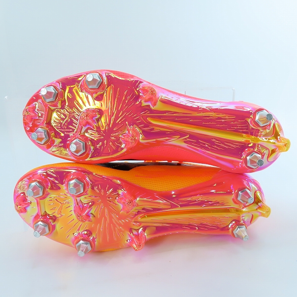 実際に弊社で買取させて頂いたPUMA/プーマ ULTRA ULTIMATE TRICKS FG/ウルトラ5 アルティメット トリックス サッカースパイク 108068-01/23.75の画像 2枚目