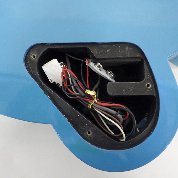 実際に弊社で買取させて頂いた★ESP×ドラえもん コラボレーション 初代 200本限定 アンプ内蔵エレキギター ソフトケース付の画像 6枚目