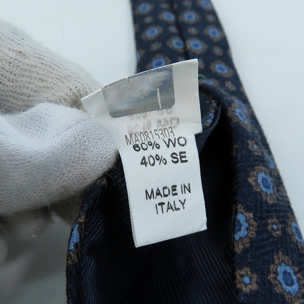 実際に弊社で買取させて頂いたLUIGI BORRELLI/ルイジ ボレッリ 総柄 ネイビー シルク/ウール ネクタイの画像 4枚目