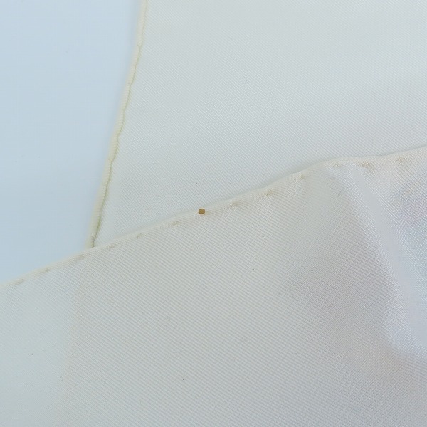 実際に弊社で買取させて頂いたHERMES/エルメス カレ90  PAVOIS 船旗 柄 シルク スカーフ/ストールの画像 5枚目