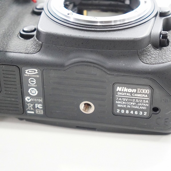 実際に弊社で買取させて頂いたNikon/ニコン D300 デジタル一眼レフカメラ ボディ 動作確認済みの画像 6枚目