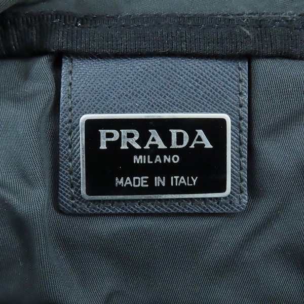 実際に弊社で買取させて頂いたPRADA/プラダ ロゴプレート ナイロン ハンドバッグ グレーの画像 4枚目
