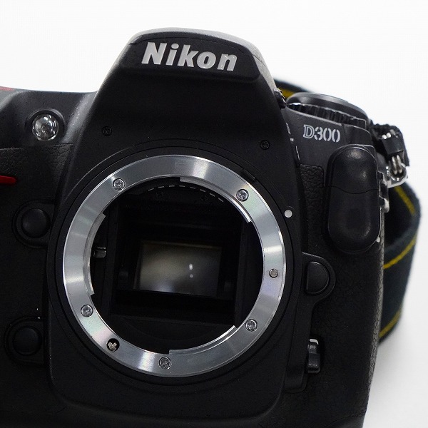 実際に弊社で買取させて頂いたNikon/ニコン D300 デジタル一眼レフカメラ ボディ 動作確認済みの画像 1枚目