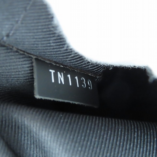 実際に弊社で買取させて頂いたLOUIS VUITTON/ルイヴィトン モノグラム エクリプス ポシェット ディスカバリー ポーチ/クラッチバッグ M62291の画像 6枚目