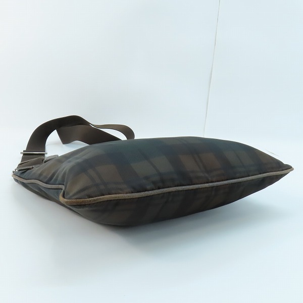 実際に弊社で買取させて頂いたPRADA/プラダ ナイロン チェック柄ショルダーバッグ  VA053Mの画像 2枚目