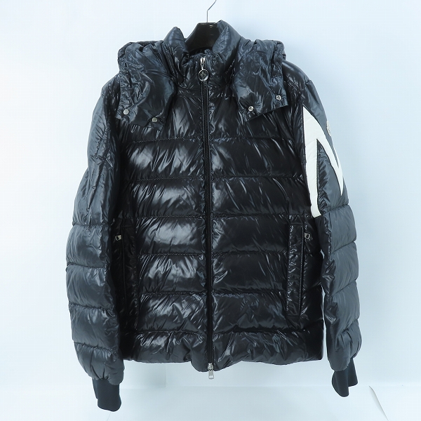 実際に弊社で買取させて頂いた【JPタグ】MONCLER/モンクレール Corydale/コリーデル ダウンジャケット ブラック H20911A00101 68950/3