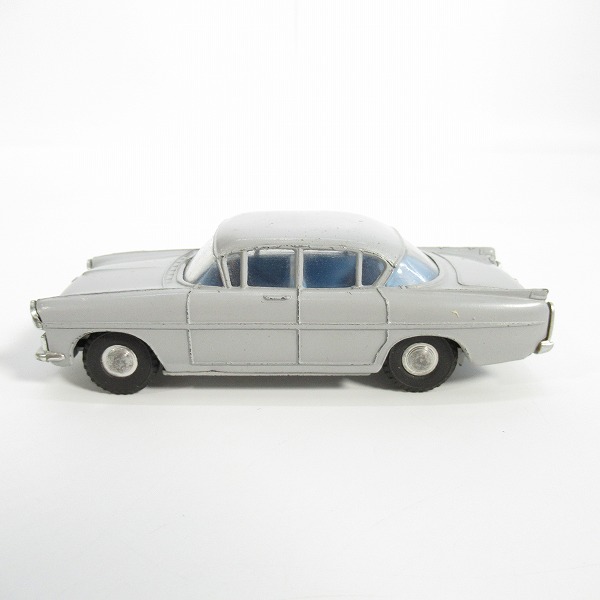 実際に弊社で買取させて頂いたTri-ang SPOT-ON/スポットオン 1/42 VAUXHALL CRESTA/ボクスホール クレスタ No.165 ミニカーの画像 2枚目