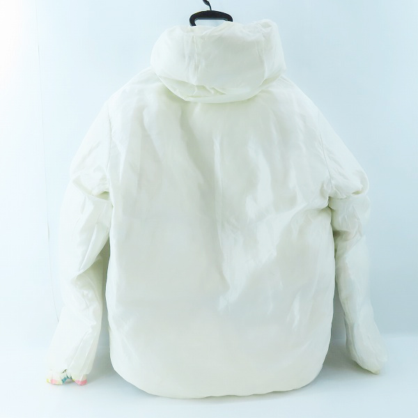 実際に弊社で買取させて頂いたA BATHING APE/アベイシングエイプ サルカモ/カモフラ/迷彩 リバーシブル ダウンジャケット ホワイト/Lの画像 3枚目