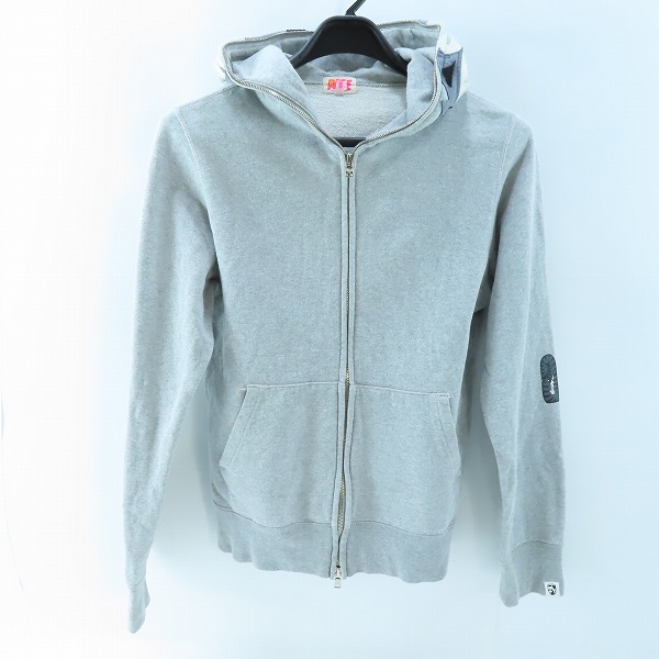 実際に弊社で買取させて頂いたA BATHING APE/アベイシングエイプ パッチ刺繍 シャーク ジップアップ パーカー/TALL