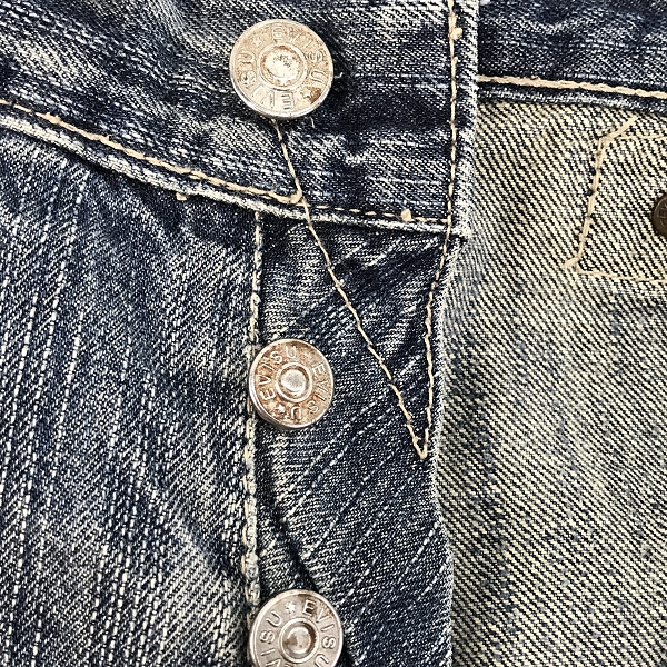実際に弊社で買取させて頂いたEVISU/エヴィス 2004 カモメ刺繍 ダメージデニムパンツ /32の画像 7枚目
