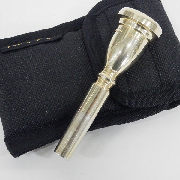 実際に弊社で買取させて頂いたVincent Bach/ヴィンセントバック 3MV トランペット用 マウスピース ゴールド ケース付