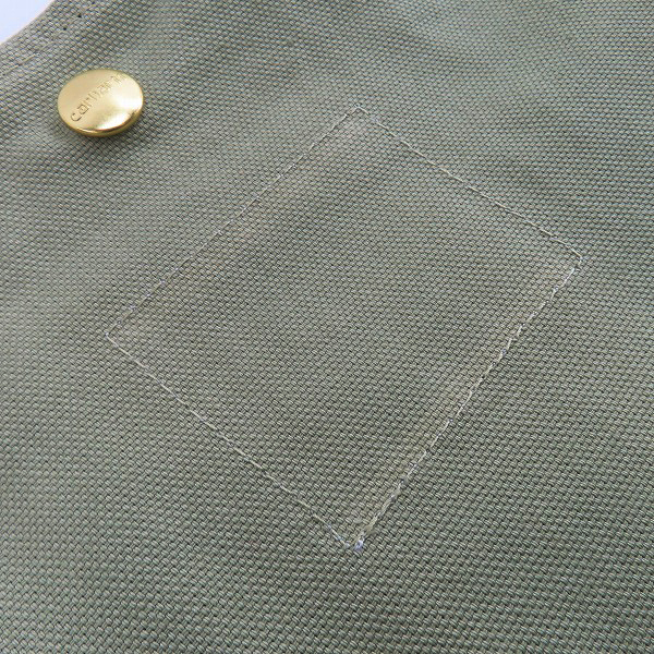 実際に弊社で買取させて頂いたSACAI × CARHARTT/サカイ×カーハート キャンバスノベルティーバッグ カーキ 24-0814Sの画像 7枚目