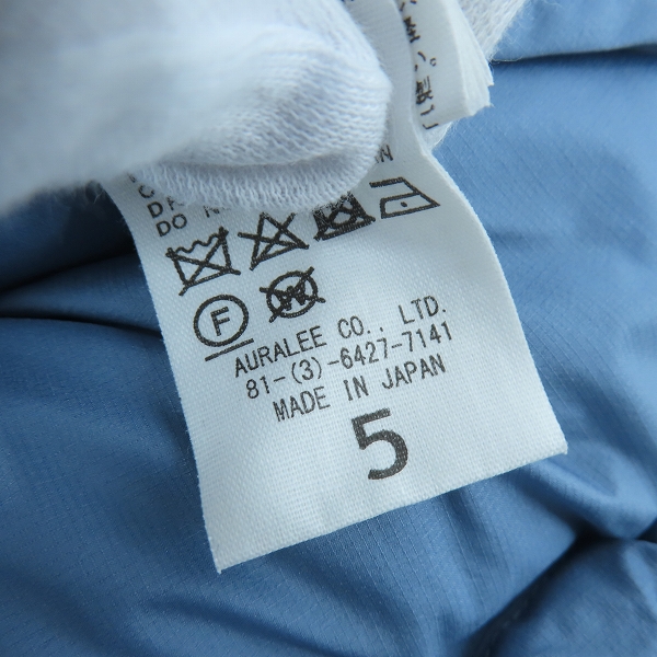 実際に弊社で買取させて頂いたAURALEE/オーラリー SUPER LIGHT NYLON RIPSTOP DOWN BLOUSON ダウンブルゾン/ダウンジャケット A23AB01NL/5の画像 3枚目