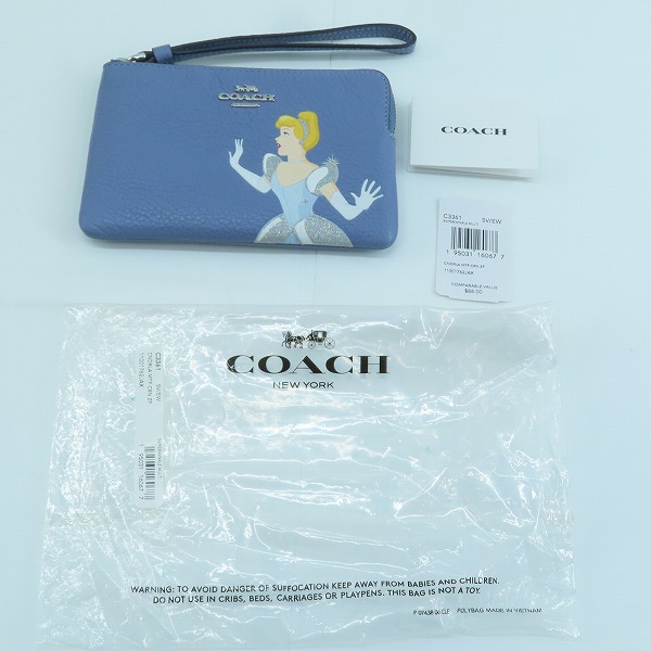 実際に弊社で買取させて頂いたCOACH×Disney/コーチ×ディズニー シンデレラ コラボ リストレット ポーチ/小物入れ C3361の画像 5枚目