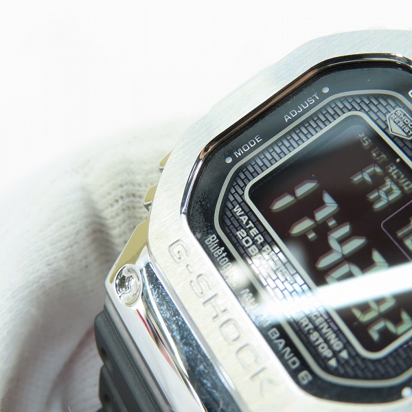 実際に弊社で買取させて頂いたG-SHOCK/Gショック フルメタルケース Bluetooth対応 電波ソーラー/マルチバンド6 腕時計/ウォッチ GMW-B5000-1JFの画像 5枚目