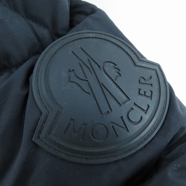 実際に弊社で買取させて頂いた【JPタグ】MONCLER/モンクレール DUBOIS//デュボア GIUBBOTTO ダウンジャケット ブラック E20914131585/1の画像 6枚目