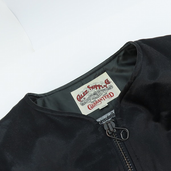 実際に弊社で買取させて頂いたCALEE/キャリー Thinsulate ジップアップ ノーカラージャケット ブラック /Lの画像 5枚目