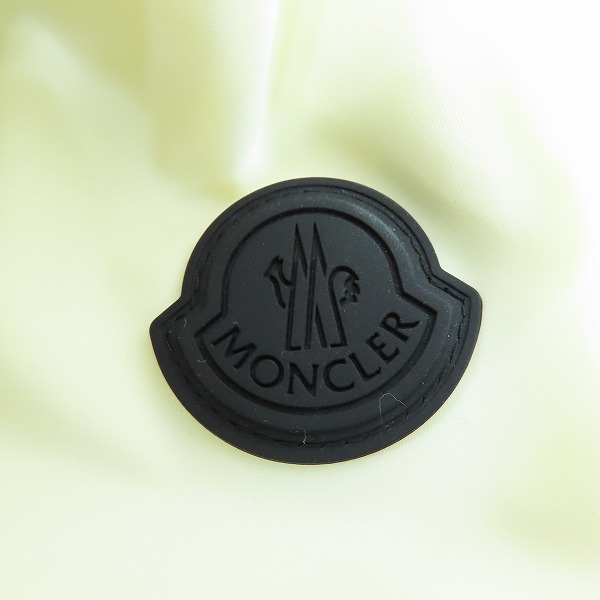 実際に弊社で買取させて頂いた【JPタグ】MONCLER/モンクレール AUTHION 異素材ポケット フルジップ ダウンジャケット F20911A56400/1の画像 5枚目
