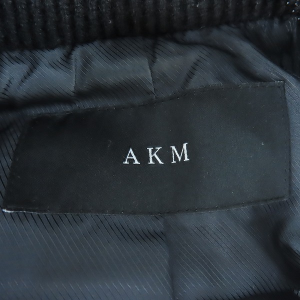 実際に弊社で買取させて頂いたAKM/エーケーエム ラムレザー ダウンジャケット ブラック/Lの画像 2枚目