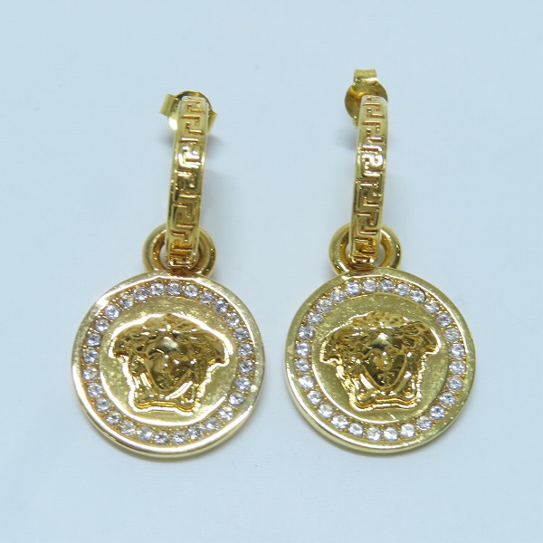 実際に弊社で買取させて頂いたVERSACE/ヴェルサーチ ゴールド メデューサ ピアス 両耳の画像 1枚目