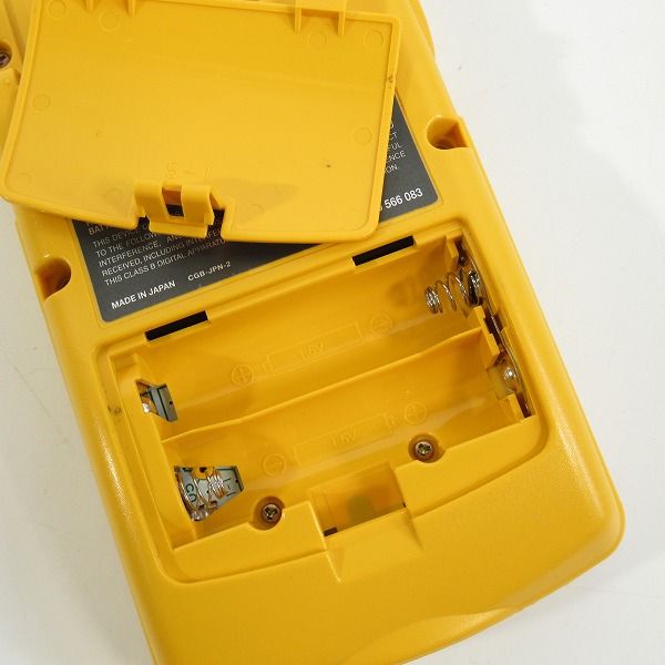 実際に弊社で買取させて頂いたNintendo/任天堂 GAME BOY COLOR/ゲームボーイカラー イエロー CGB-001【簡易動作確認済】の画像 4枚目