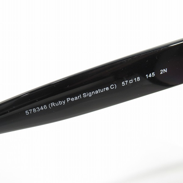 実際に弊社で買取させて頂いたCOACH/コーチ HC8379F(CL921) Ruby Pearl Signature C サングラス/アイウェアの画像 4枚目