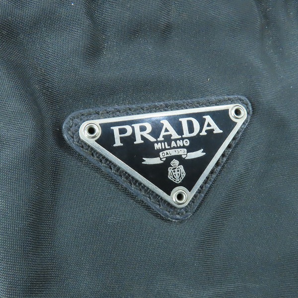実際に弊社で買取させて頂いたPRADA/プラダ ロゴプレート ナイロン ハンドバッグ グレーの画像 5枚目