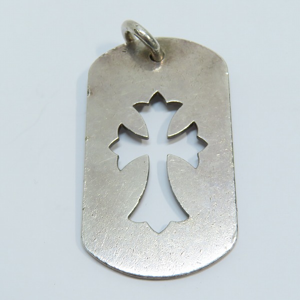 実際に弊社で買取させて頂いたCHROME HEARTS/クロムハーツ カットアウトクロスダガードッグタグ ラージの画像 2枚目