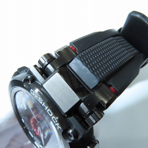実際に弊社で買取させて頂いたG-SHOCK/Gショック MT-G Bluetooth搭載 電波ソーラー MTG-B1000B-1AJFの画像 6枚目