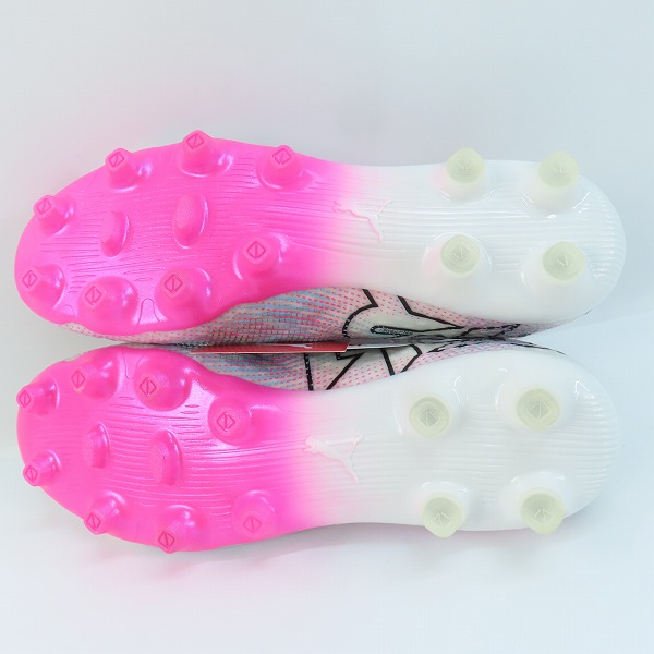 実際に弊社で買取させて頂いた【未使用】PUMA/プーマ Future 7 Ultimate/フューチャー アルティメット HG/AG 107702-01/24.5の画像 2枚目