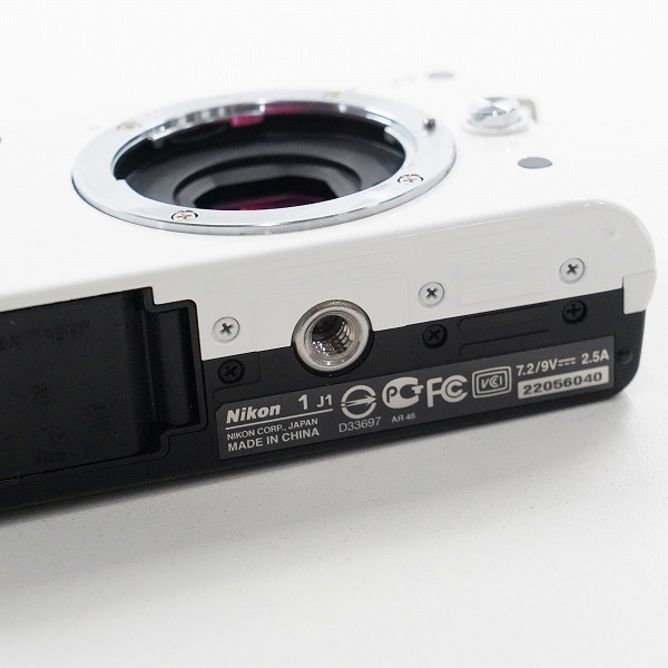 実際に弊社で買取させて頂いたNikon/ニコン 1 J1 ミラーレス一眼 デジタルカメラ ボディ 簡易動作確認済みの画像 6枚目