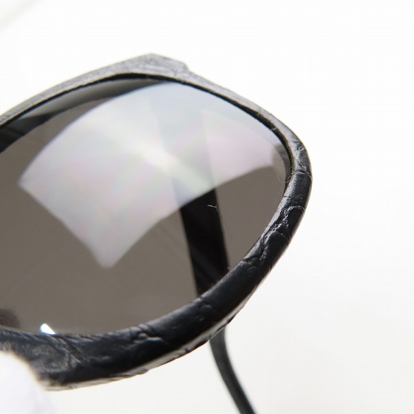 実際に弊社で買取させて頂いたSAINT LAURENT/サンローラン レザー サングラス SL51 027の画像 7枚目
