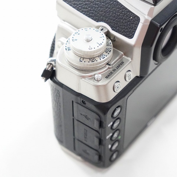 実際に弊社で買取させて頂いたNikon/ニコン Df FX デジタル一眼レフカメラ ボディ 動作確認済みの画像 4枚目