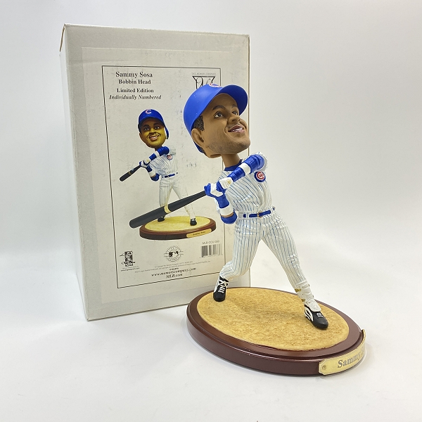 実際に弊社で買取させて頂いたTHE MEMORY COMPANY Sammy Sosa ボブルヘッドフィギュア リミテッドエディション 3500体限定