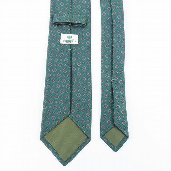 実際に弊社で買取させて頂いたLUIGI BORRELLI/ルイジ ボレッリ 総柄 グリーン シルク ネクタイの画像 2枚目