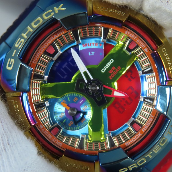 実際に弊社で買取させて頂いたG-SHOCK/Gショック Metal Covered レインボー 腕時計/ウォッチ GM-110RB-2AJFの画像 4枚目