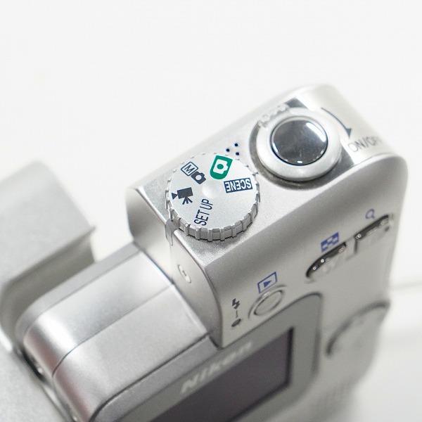 実際に弊社で買取させて頂いたNikon/ニコン COOLPIX SQ クールピクス コンパクトデジタルカメラ 動作確認済みの画像 3枚目